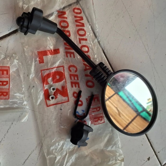 Satu biji spion FAR bulet ori nos. vespa