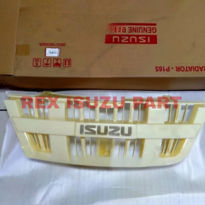 Grill radiator depan Isuzu panther new ORIGINAL