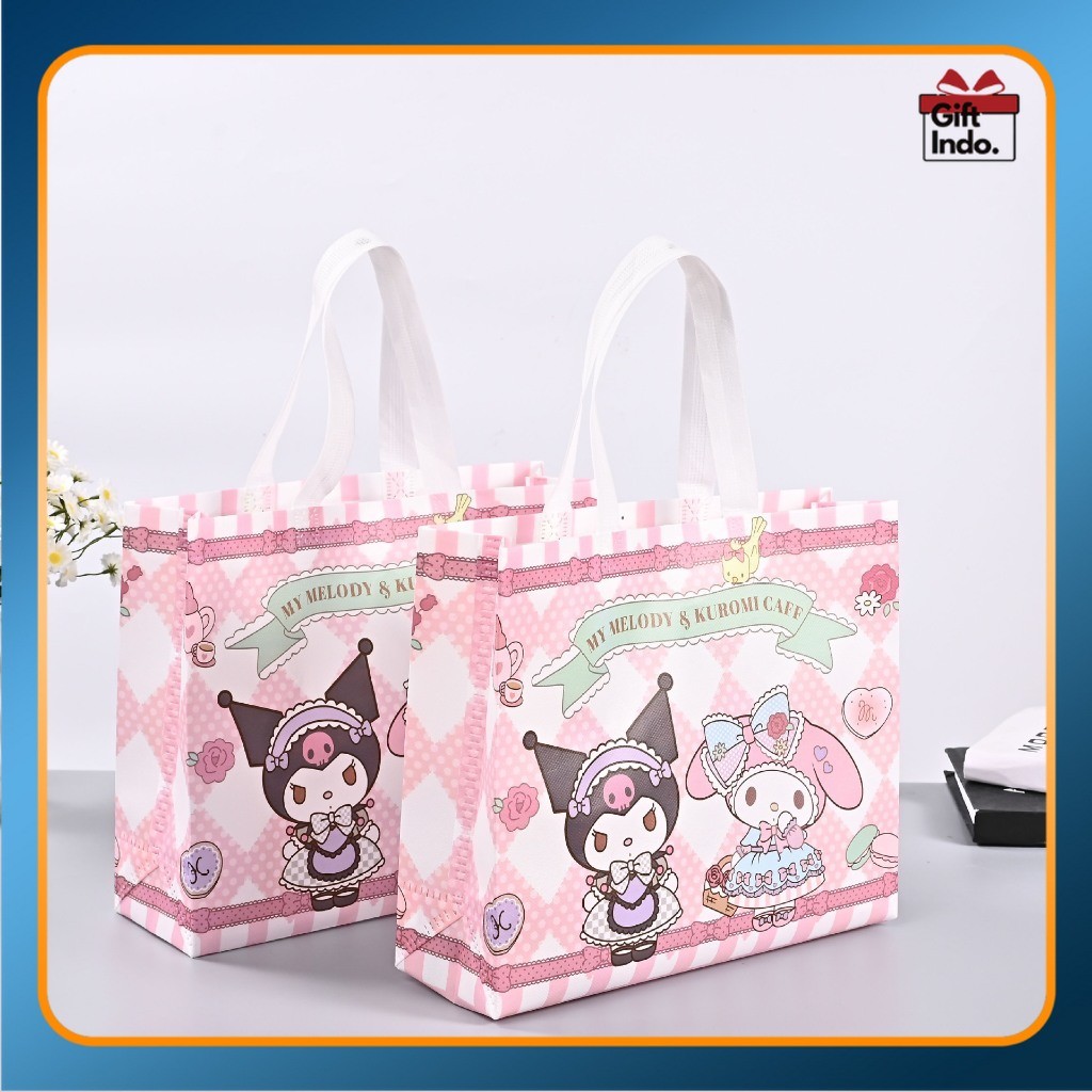

Spunbond Motif Sanrio Goodie Bag Tas Souvenir Hampers Kado Acara Ulang Tahun Anak Tas Belanja