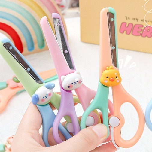 

Gunting Mini Portabel Karakter Kartun Scissors Gunting Lucu Alat Tulis Anak Sekolah Kartun