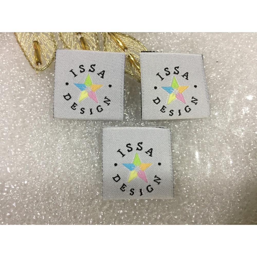 

Custom Brand Logo Woven Label End Fold Neck Label Main Label for Clothes, Bags , Shoes