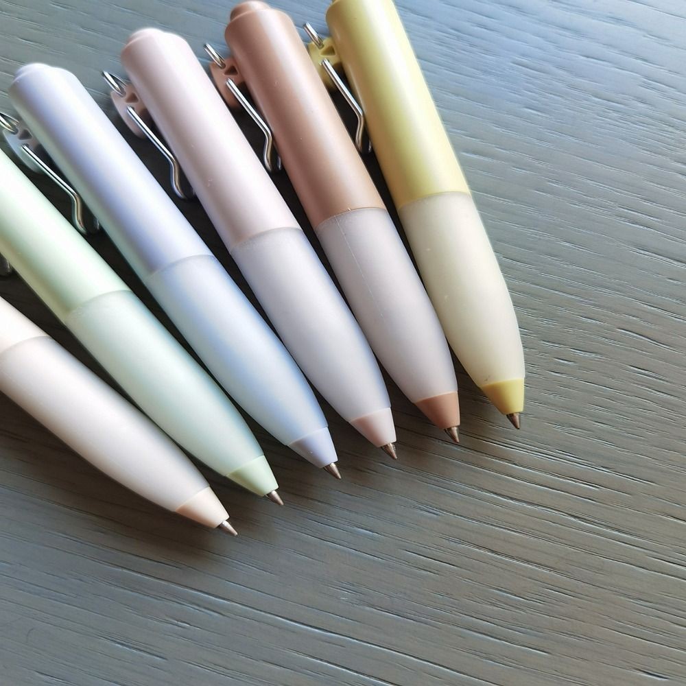

Simplicity Plastic Ballpoint Pen Fat Quick Drying Neutral Pen Diced Radish Short Pocket Pen Office