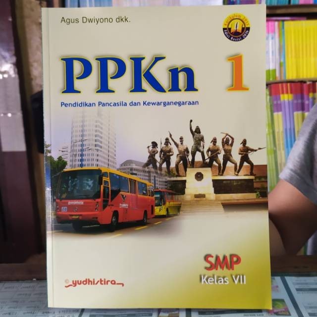 Buku PPKn Kelas 7 SMP Yudhistira