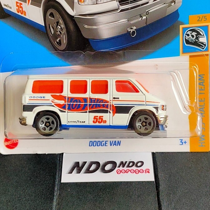 SP99 Hot Wheels Dodge Van - Factory Sealed 2023 - White