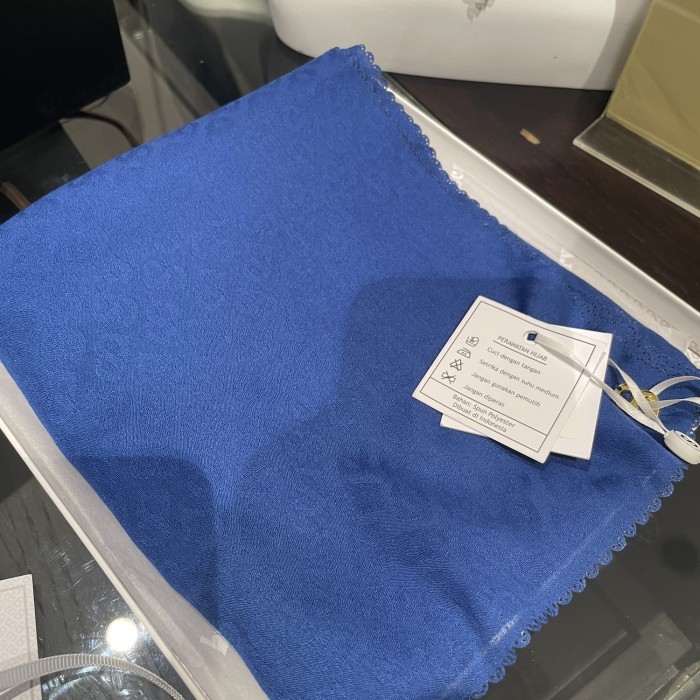 ✨BISA COD✨ - Everyday Tapis Emboss buttonscarves