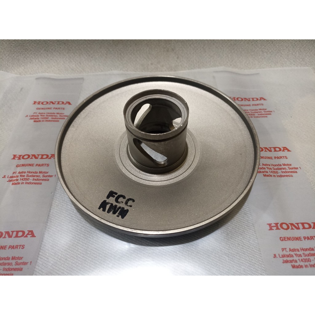 Pully sleading CVT polley cewek Movable Driven Honda Vario 125 fi vario techno KZR ORIGINAL