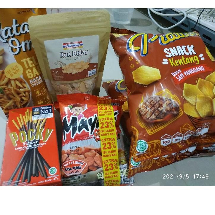 

Snack Makanan Minuman Indomaret