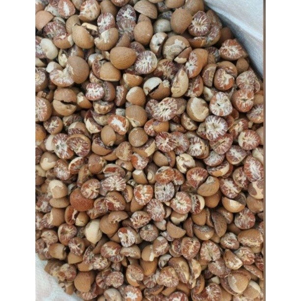 

Pinang Kering 500gr & 1kg kualitas dijamin original.