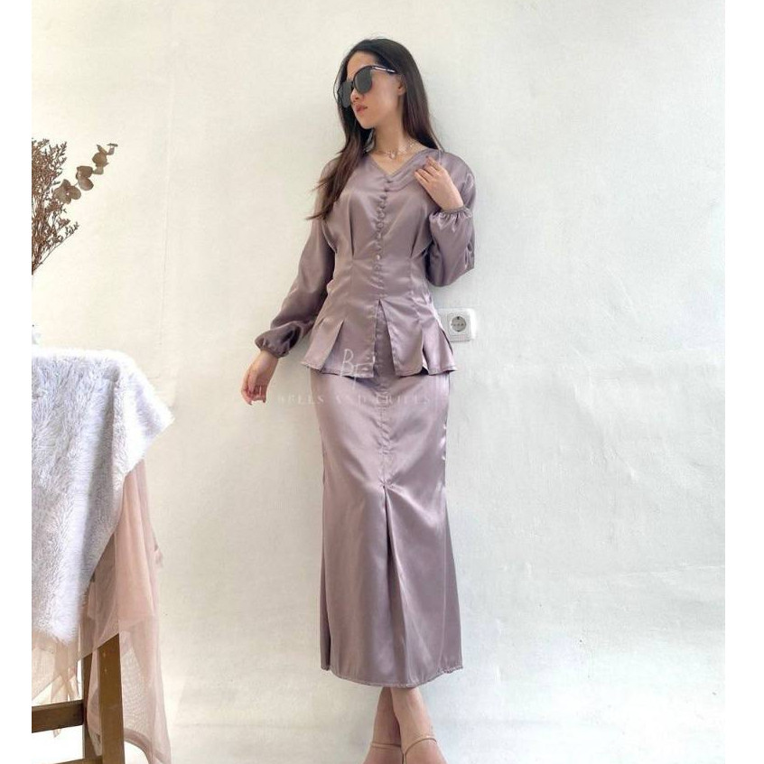 KARLA - One Set Satin Kurung Melayu One Set Mermaid Setelan Wanita Baju Kondangan Kekinian Set Outfi