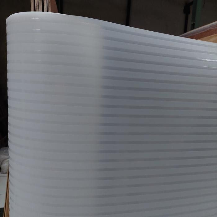 Fiber Pagar Motif Stripe Putih Susu Per Meter