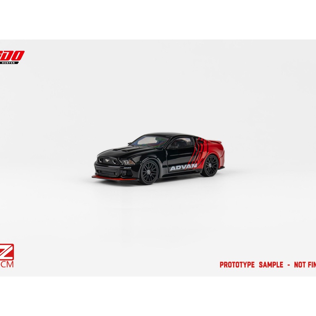 GDO Hunter x DCM 1:64 2014 Ford Mustang GT 5.0 ADVAN Limited