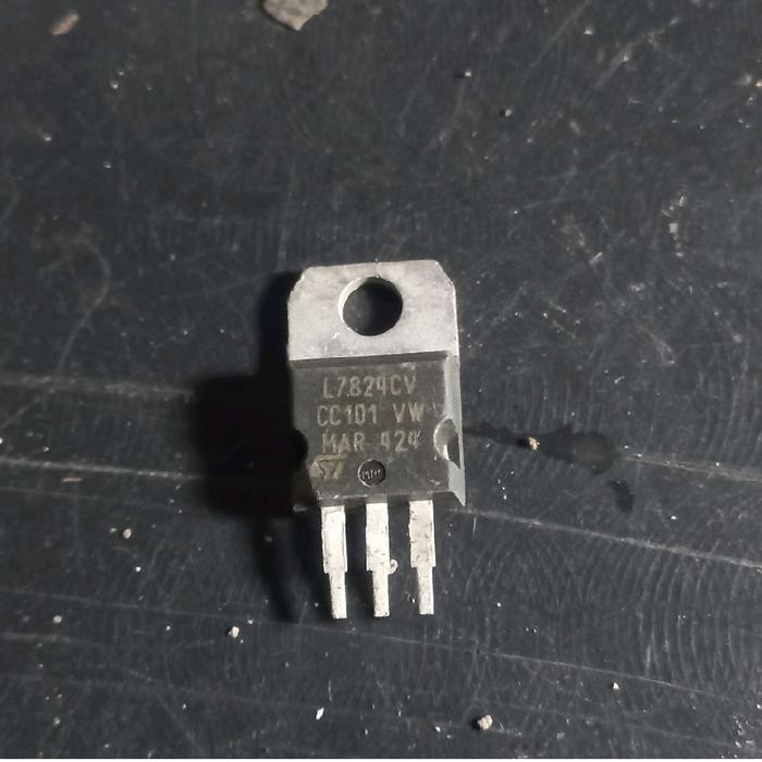 IC Regulator LM7824 original cabutan bekas LM 7824 L7824 L7824CV LM7824CV 24V 1
