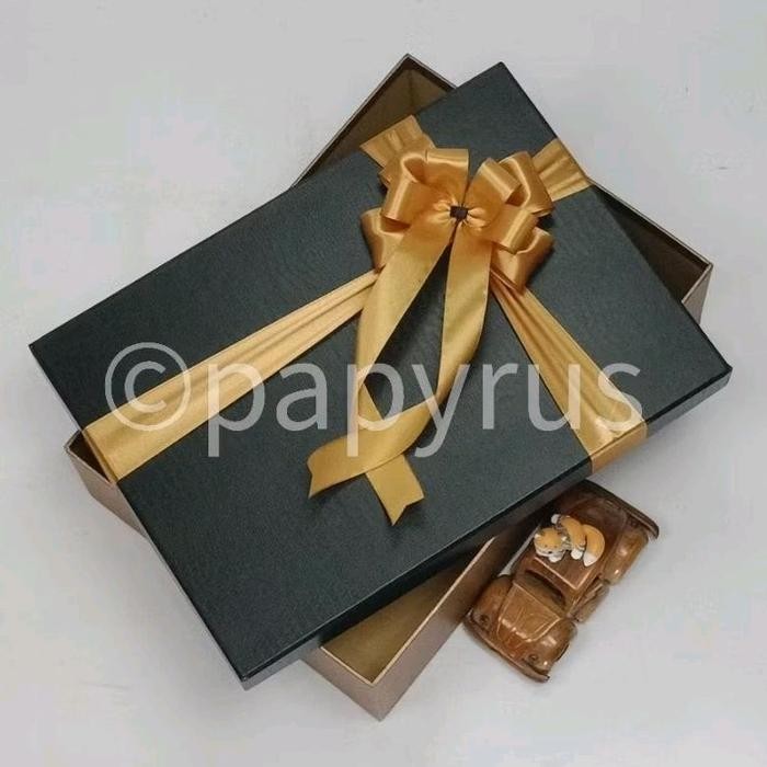 

PAPYRUS Kombinasi 25x35 Tinggi 5cm Kotak Kado Gift Box V2 - Slide Foto 1