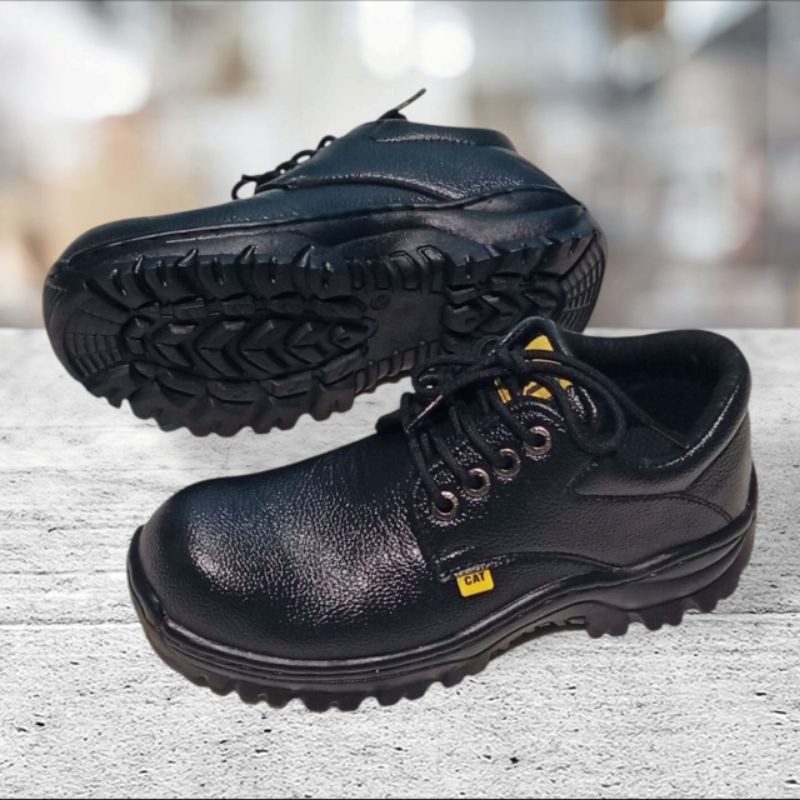 KL29QQ Sepatu Safety Ujung Besi Kulit Sintetis Hitam