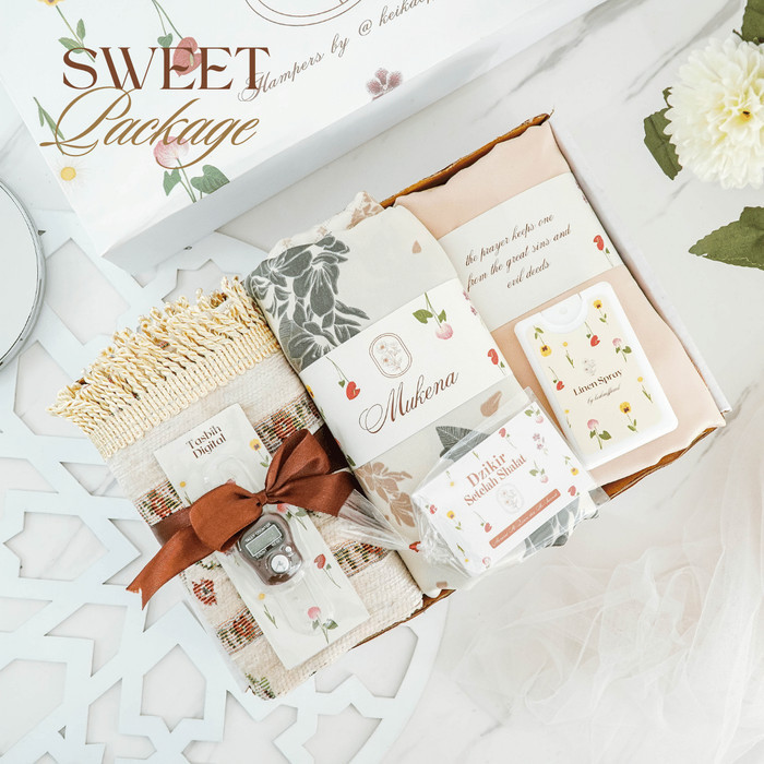 

Hampers Mukenah | Seserahan Seperangkat Alat Sholat Kado Hadiah Mukena - Silk-Cream-Swt