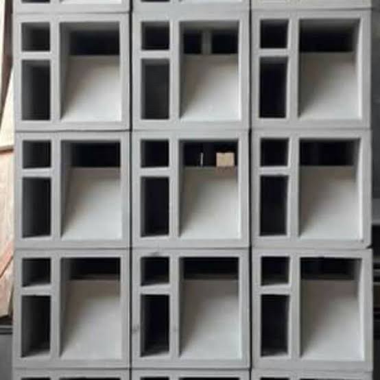 Loster minimalis 20 x 20