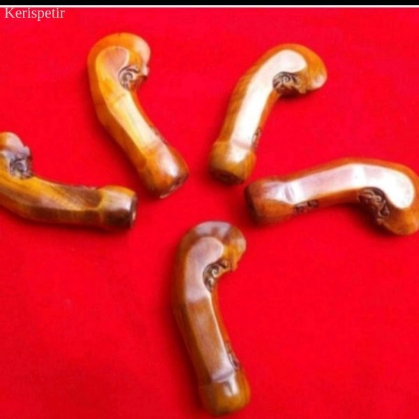 

Gagang Keris Atau deder keris kayu Jati Halus murah antik