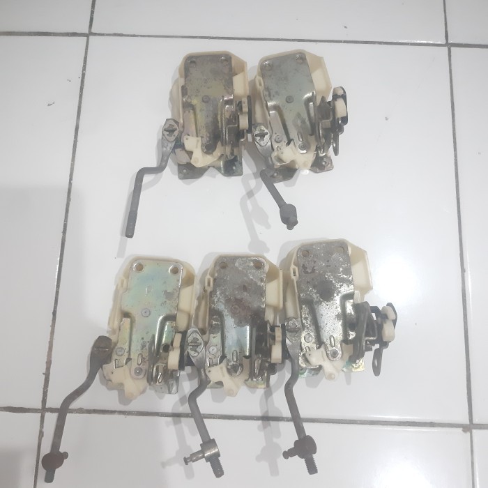 Door lock Doorlock Pintu Belakang Kanan Grand Civic ORIGINAL