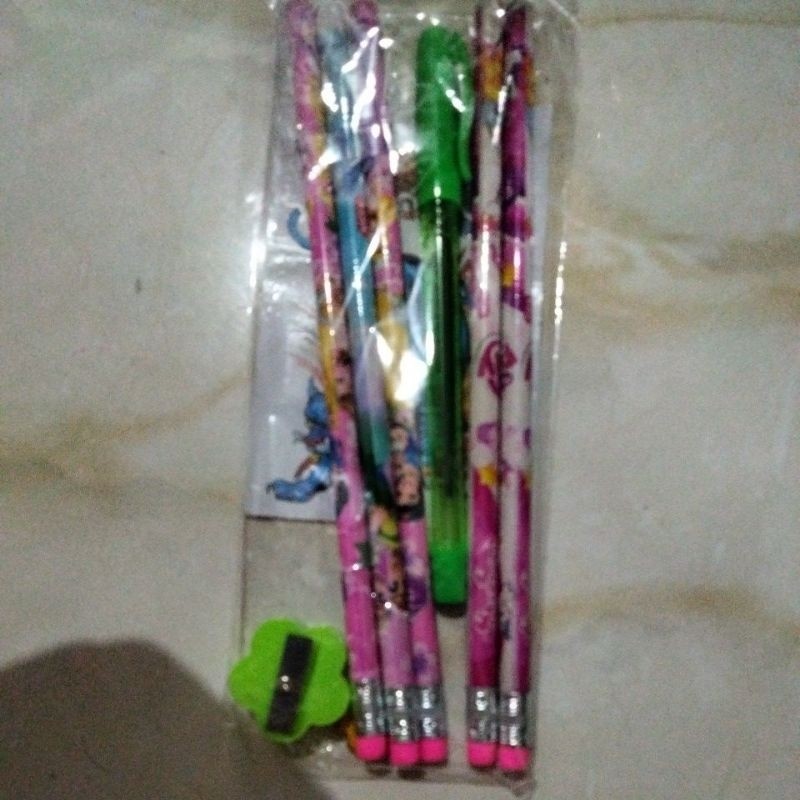 

Atk set 4 in 1 (pensil,pen,rautan dan SETIP)