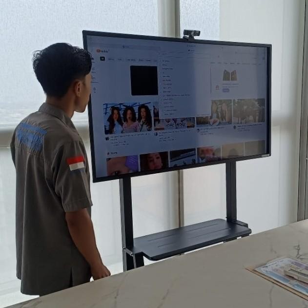 Grosir Interactive Whiteboard/Education /SmartBoard TV Smart Touchscreen 65 inch Windows