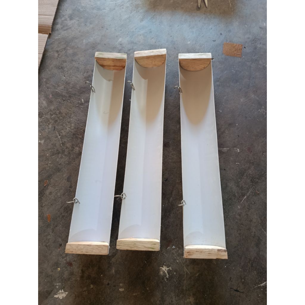 Tempat Pakan Ayam Paralon Anti Tumpah