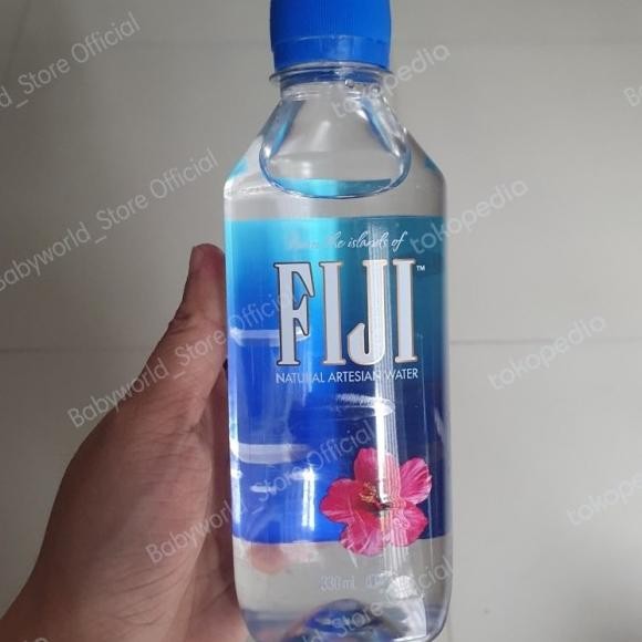

Fiji Water Air Mineral Botol 330ml / 500ml / 1500ml