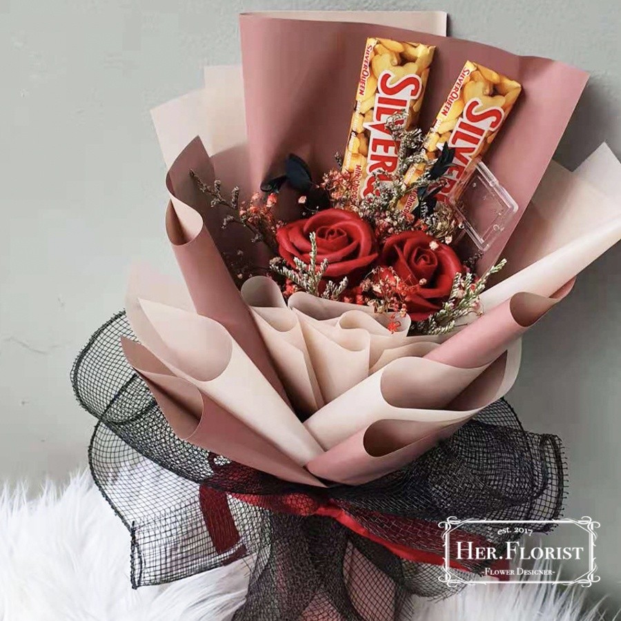 

HER.FLORIST [SNACK] Buket Coklat | Bucket Silverqueen | Bunga Sabun Rose / Gompie | Kado Hari Guru
