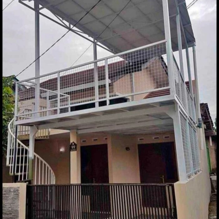 Mezanin kanopi balkon teras rumah