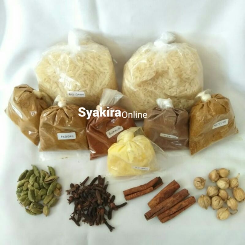 

Promo bumbu kebuli lengkap untuk 1 kg beras tambah beras basmati dan rempah gratis daun kari