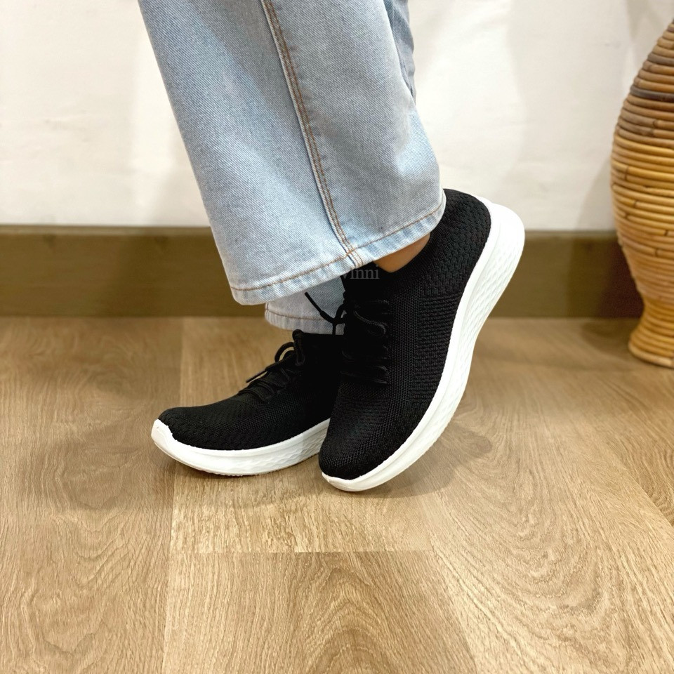 BREVINNI Nadine Women Slip On Sneakers || Sepatu Slip On Wanita || Sepatu Slip On Full Black Wanita 