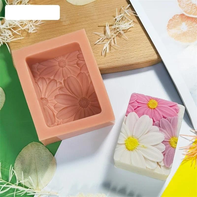 

Soap Mold Silicone Flower Shape Cloud Form Handmade Mould for Cake Cupcake Muffin Loaf Pudding Clay Candle Making Supplies Tool