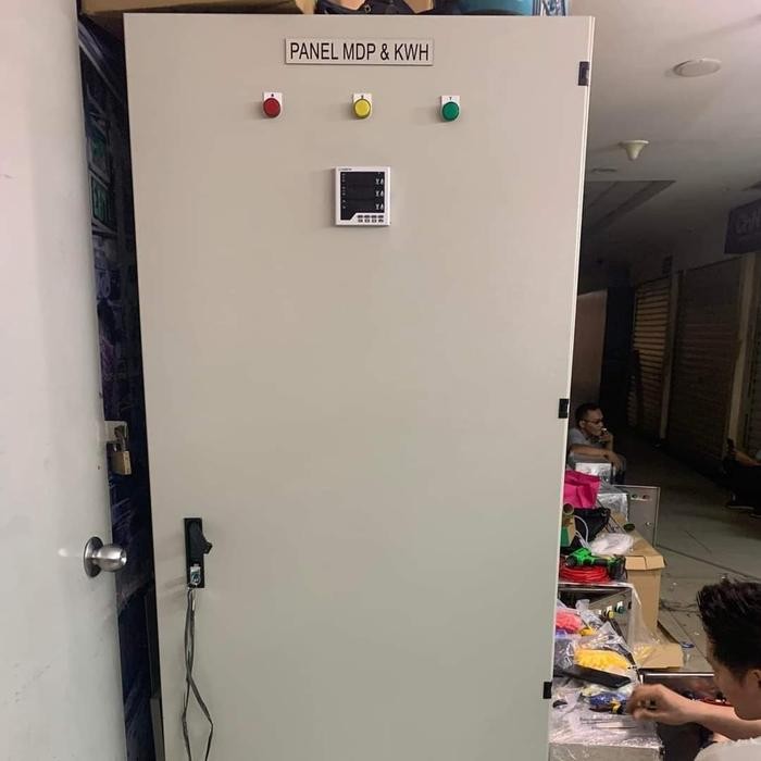 PANEL MDP & KWH SCHNEIDER