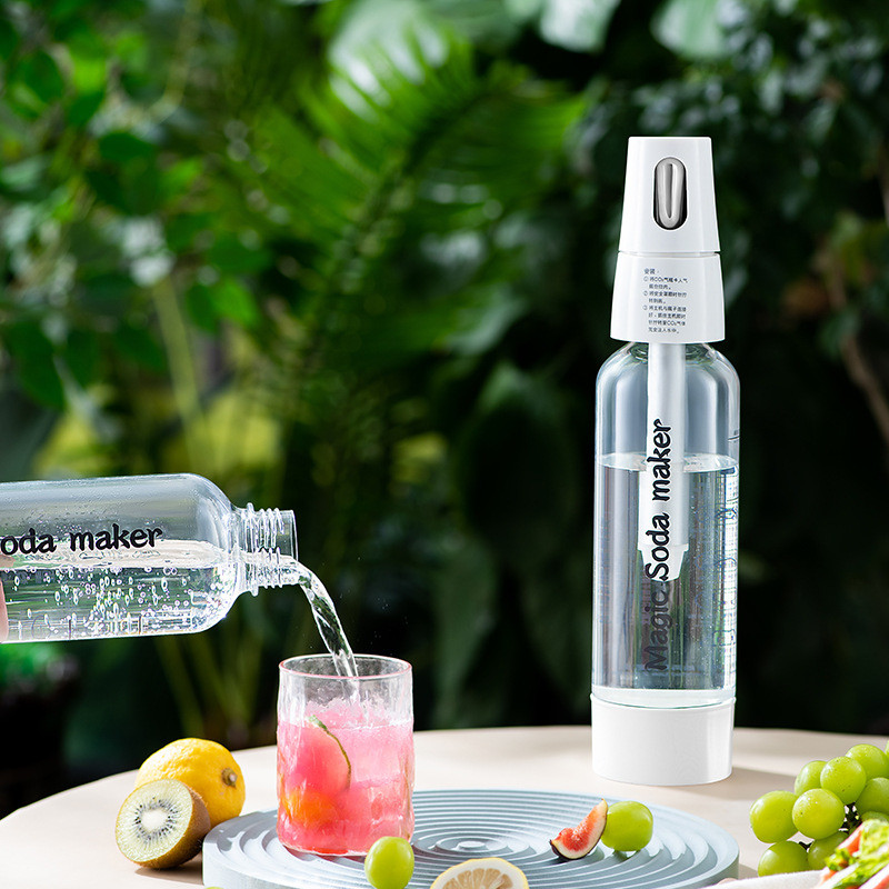 Sparkling Water Drink Machine Portable Homemade Cold Drink Machine Soda Water Cola Soda Home Travel 