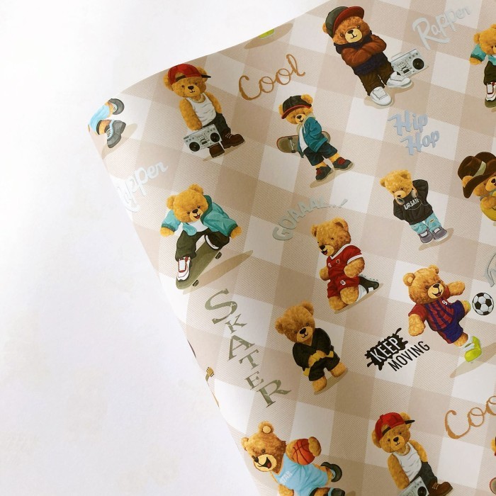 

Kertas kado karakter teddy bear