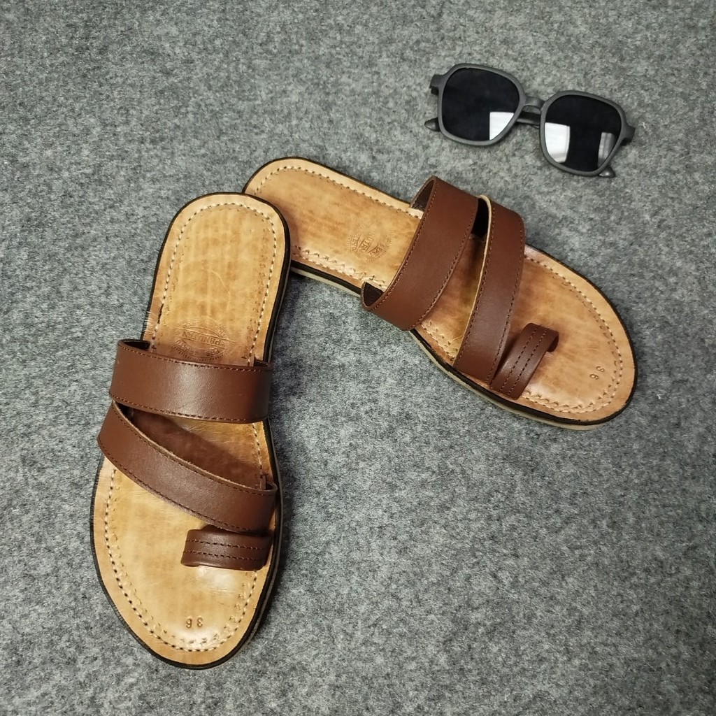 Sandal Slop Tarumpah Kulit Asli Wanita Karet Mentah Model Jempol