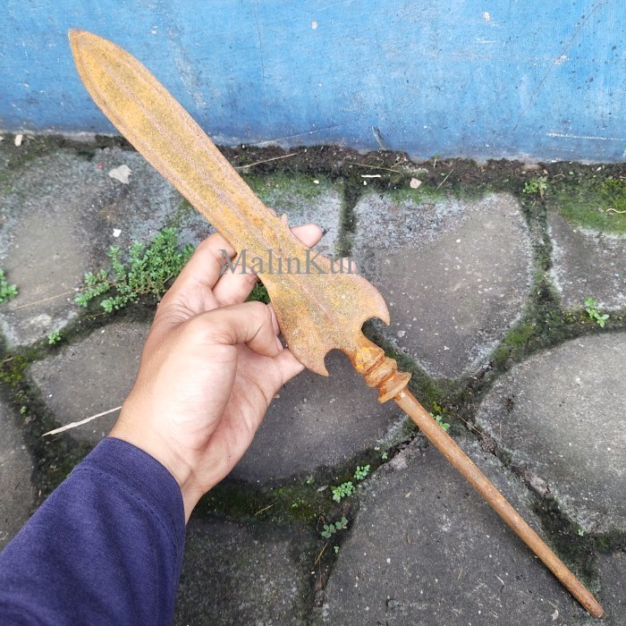 

Tombak Kamardikan Karnotinanding Pamor Keleng Istimewa antik MURAH MERIAHH