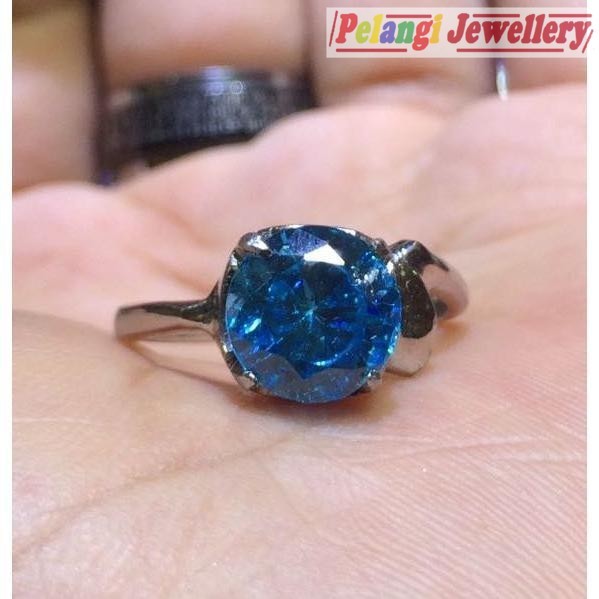 Cincin Titanium Wanita Batu Permata London Blue Topaz Cutting Round HQ