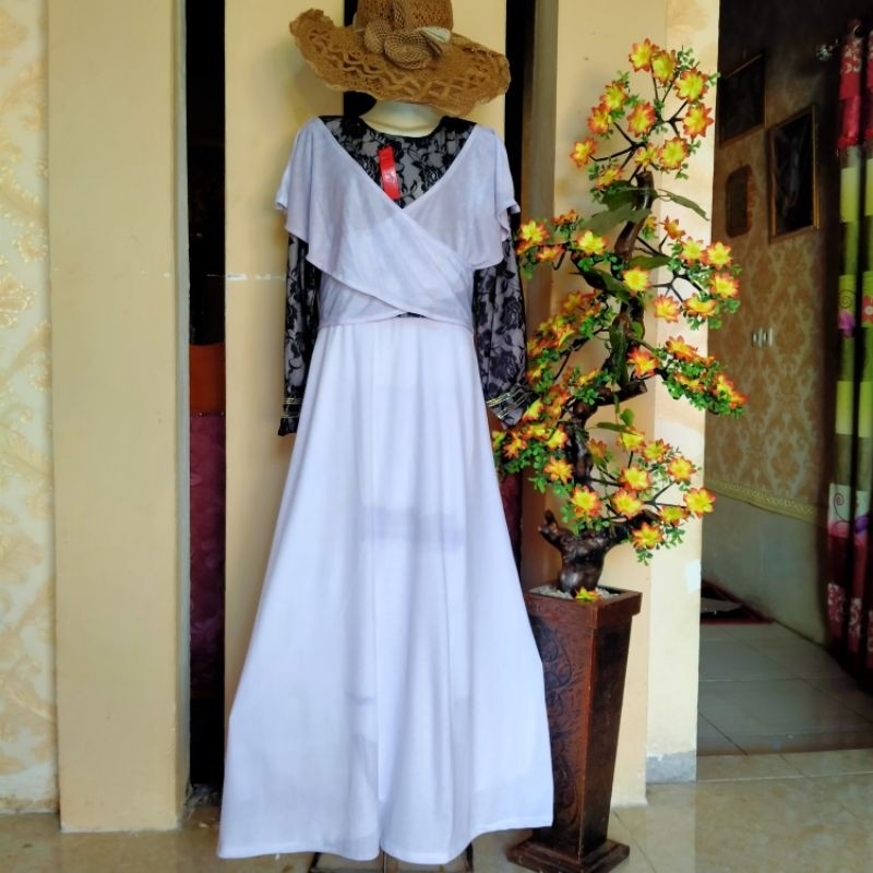 Gamis Putih kombinasi Brukat Hitam