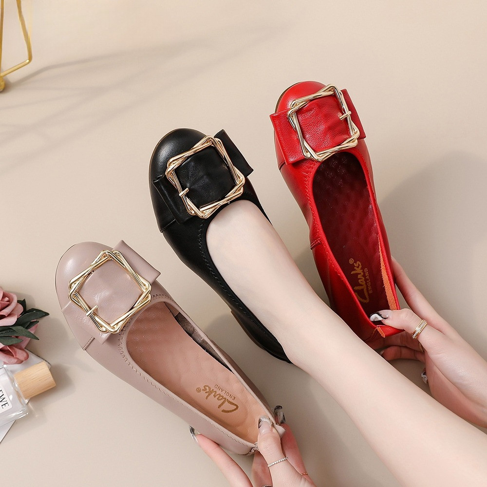 Shoes Woman Clarks Flat Motif Gesper . Sepatu Wanita . Kulit Sintetis