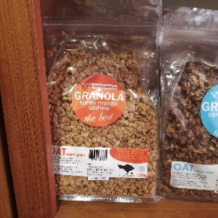 

Oats and Oats Granola 1kg (gandum sehat) Cashew Honey Mango