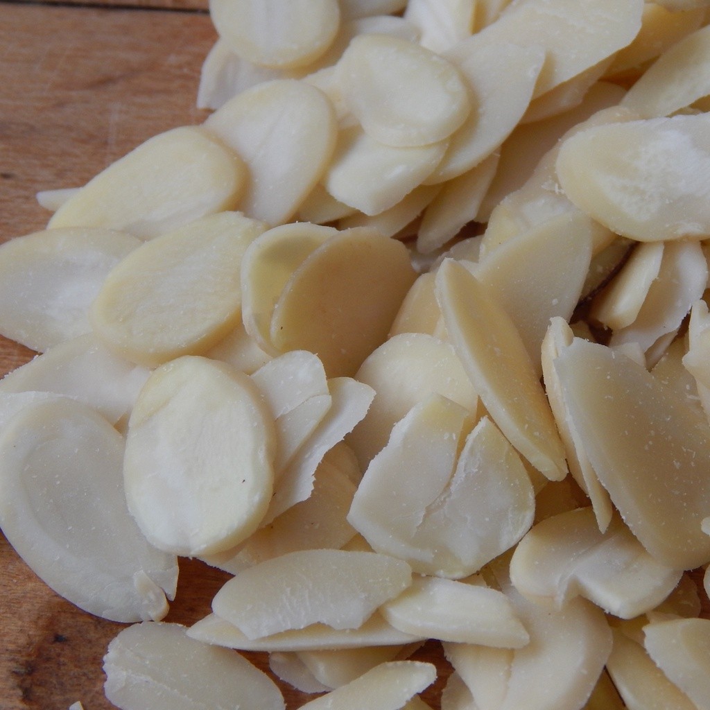 

Almond Slice / Kacang Almond Slice