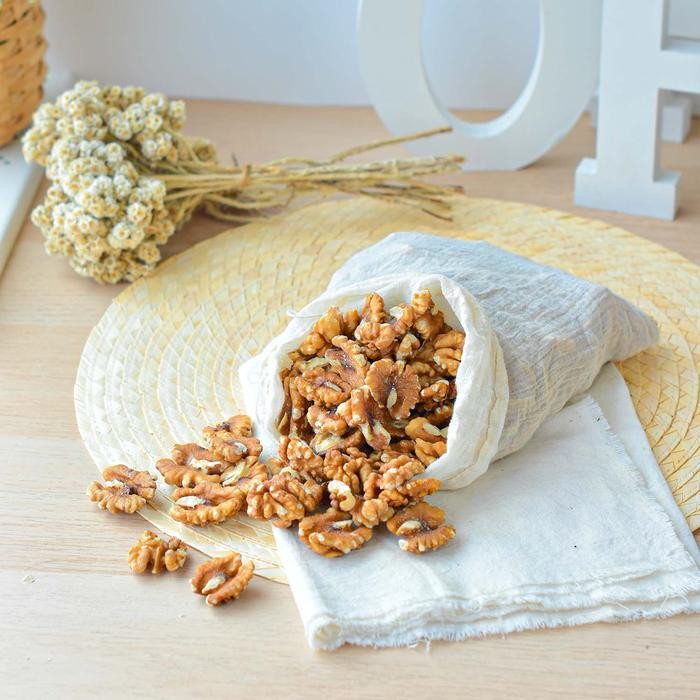 

Roasted Walnut Camilan sehat Walnut Panggang 500 Gr kacang