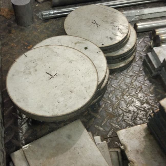 plat bulat stainless 304 tebal 2mm diameter 230mm Plat stainless bulat