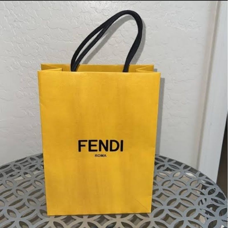 

GC - Paper Bag F3ndi Medium // Paperbag Fashion // Pembungkus Hadiah-Kado