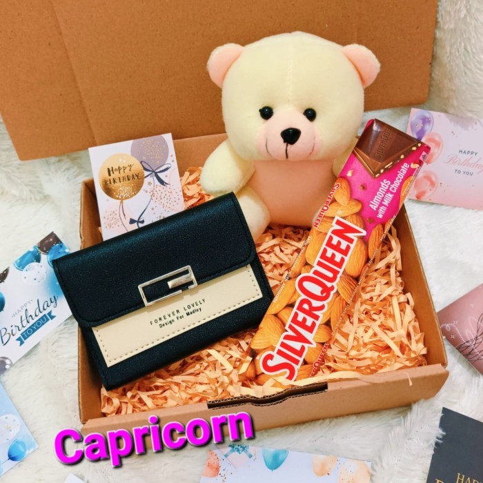 

Giftbox Hampers Kado Cewek Boneka Teddy Hadiah Ulang Tahun Anniversary - Capricorn, Idul Fitri