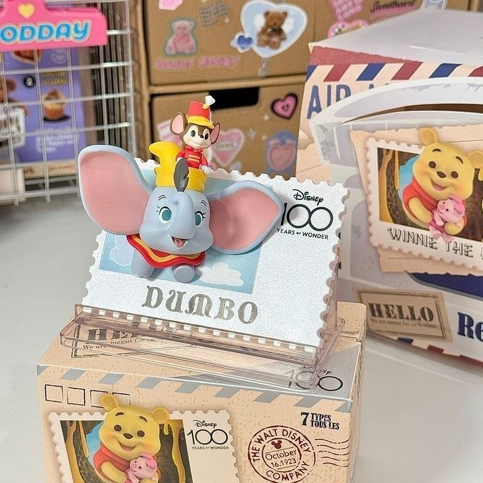 

MINISO Disney Celebration Collection Retro Stamp - Blind Box Disney - Figure Model - Pajangan