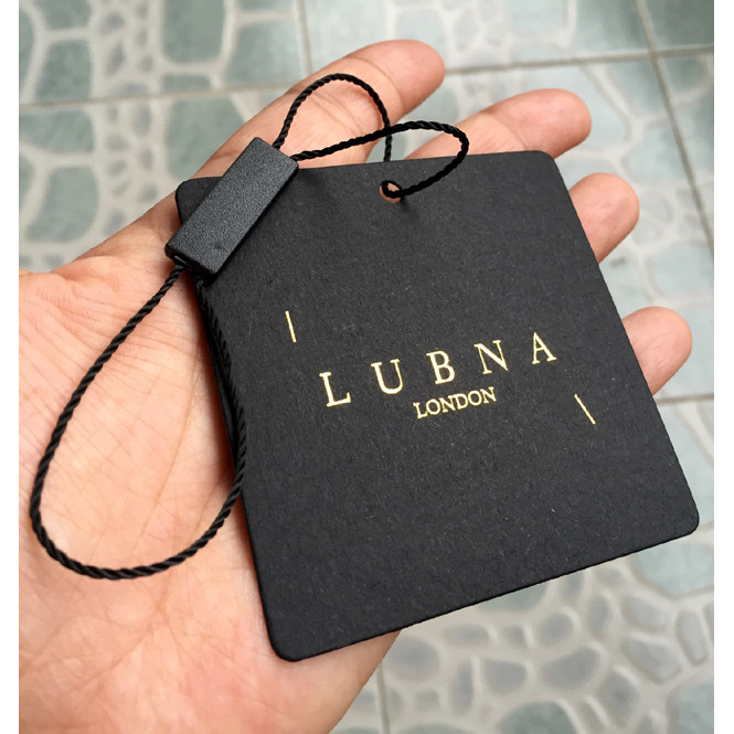 

Factory Custom Gold Card Paper Hot Stamp Hang Tags Customized Logo Printing Clothing Swing Tag Label for Garment Cor Cloth UPH12