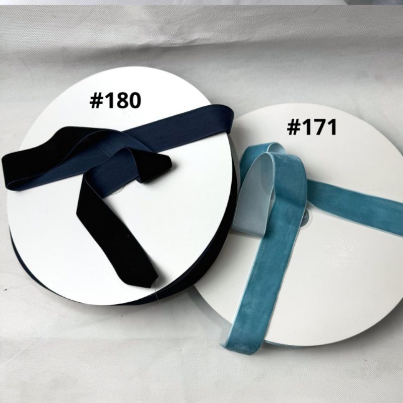 

1 Yard (90cm) - 3.8cm NP | Pita Velvet Import | Pita Beludru Harga per yard bukan 1 Roll