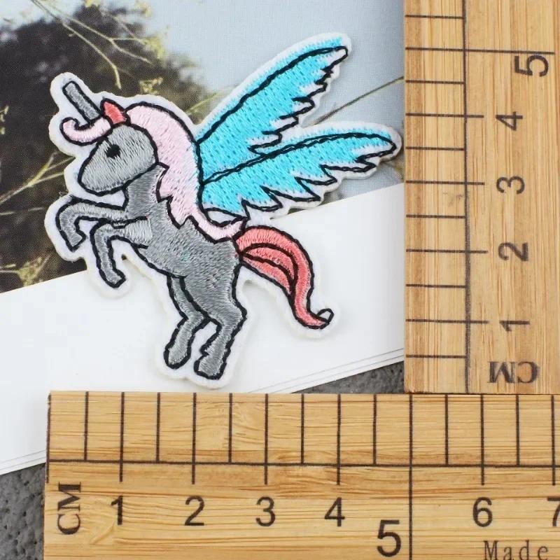 

New Unicorn Embroidery Cloth Sticker Cartoon Butterfly Rainbow Chapter Golden Onion Embroidery Label Embroidery Label