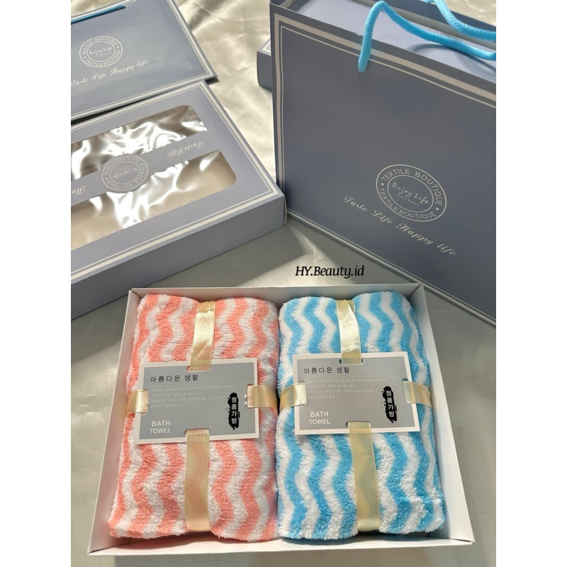 

[HY.Beauty.id] Hampers Set Box 2in1 Handuk 35x75cm Couple Pasangan / Hampers 2in Kado Souvenir / Hampers Wedding Pernikahan / Gift Kado Hadiah